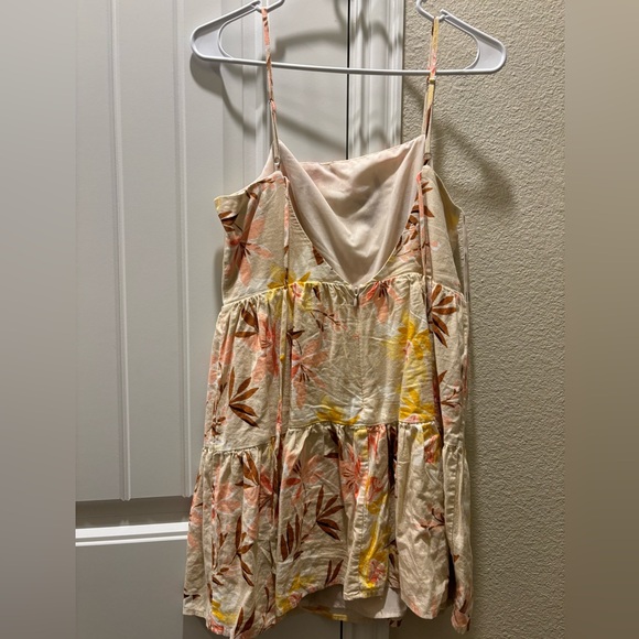 floral beige dress - Picture 4 of 4